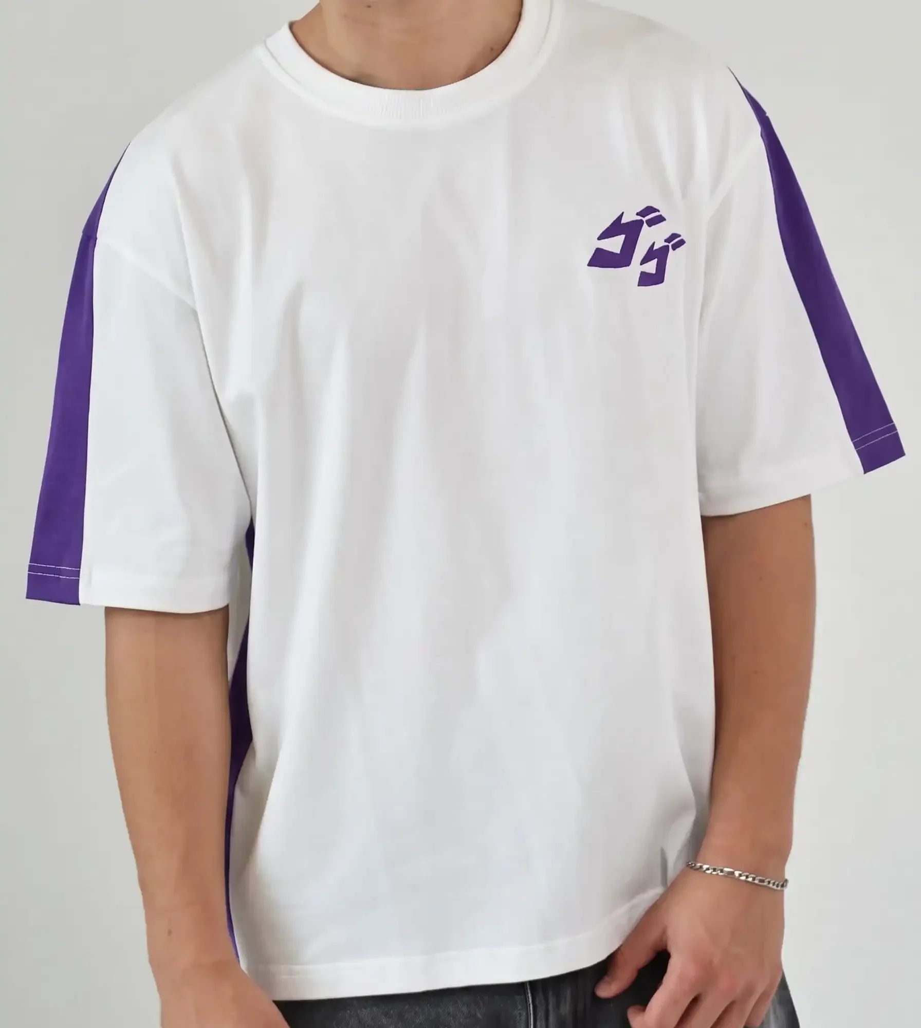 2 "BIZARRE" Jojo T-shirt