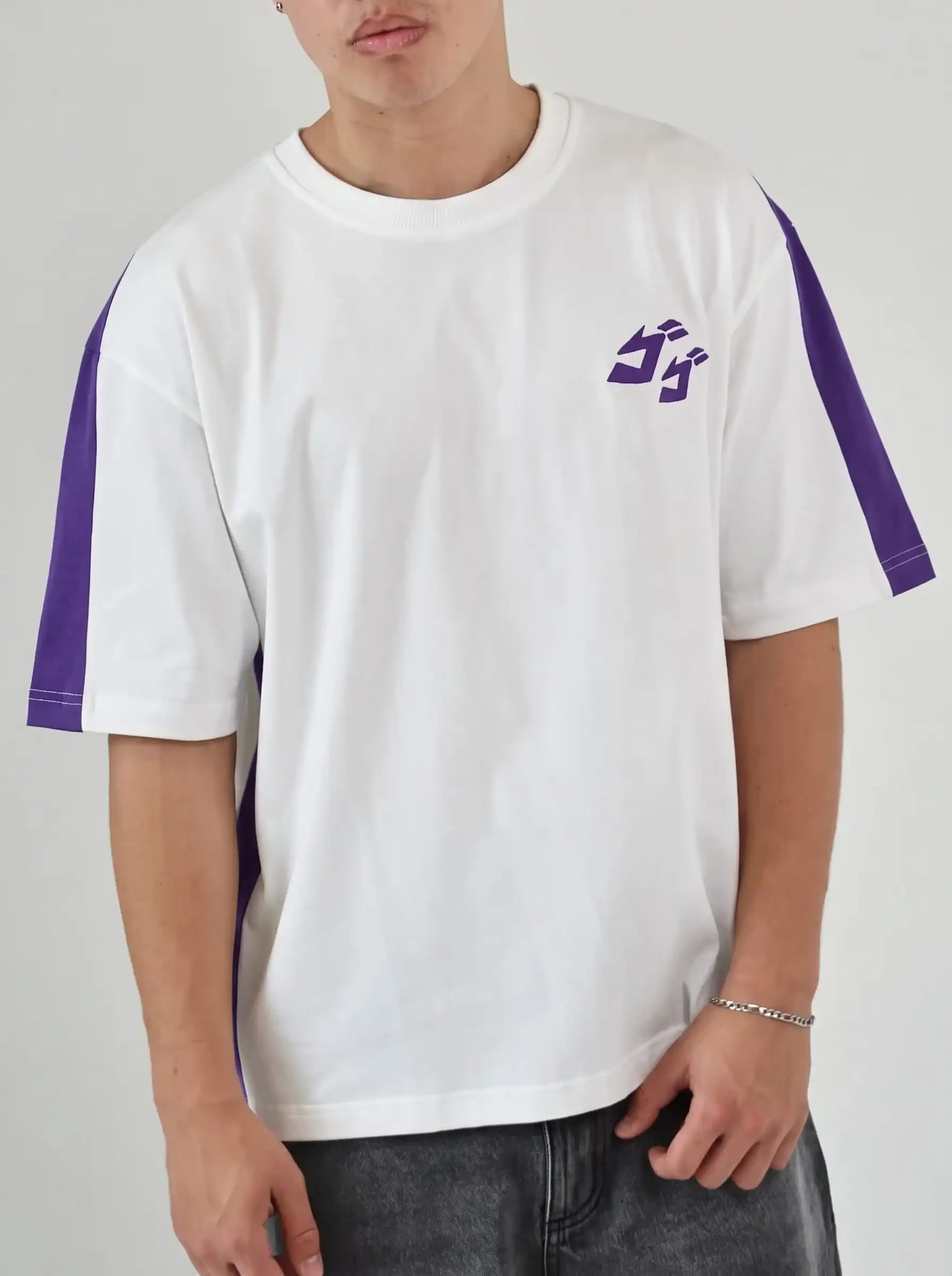 2 "BIZARRE" Jojo T-shirt