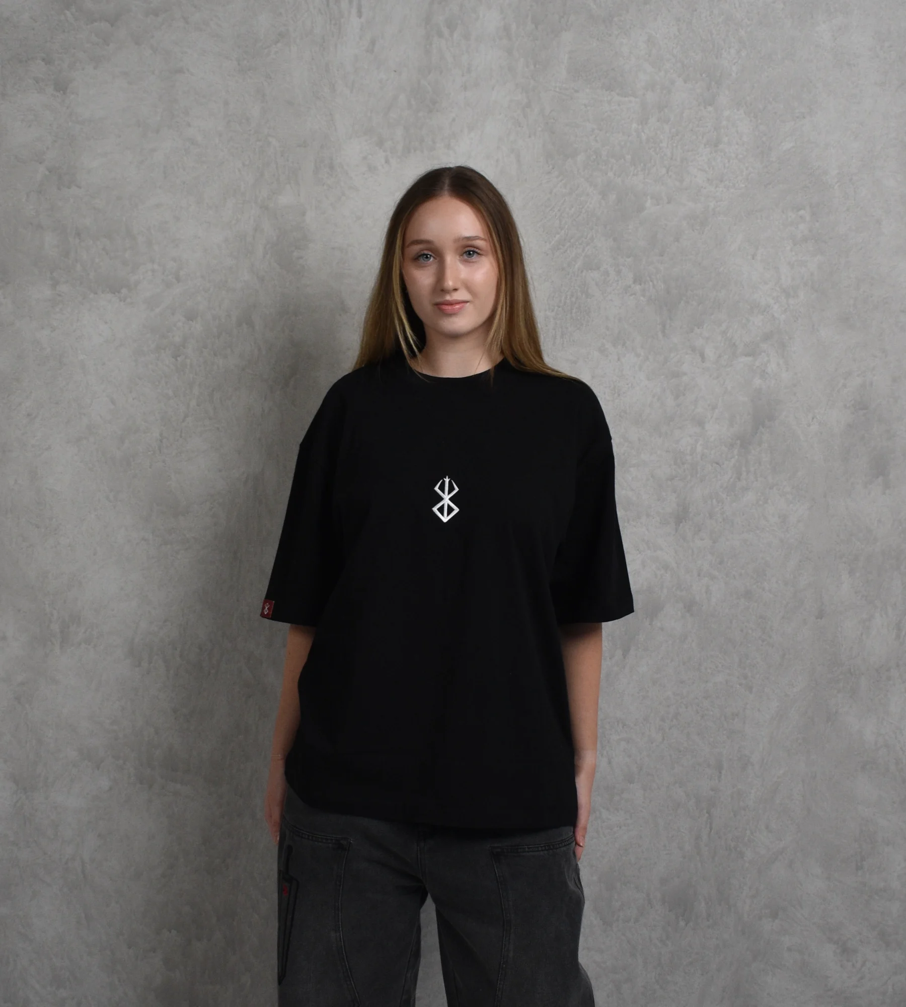 2 Berserk T-shirt: Void Hand