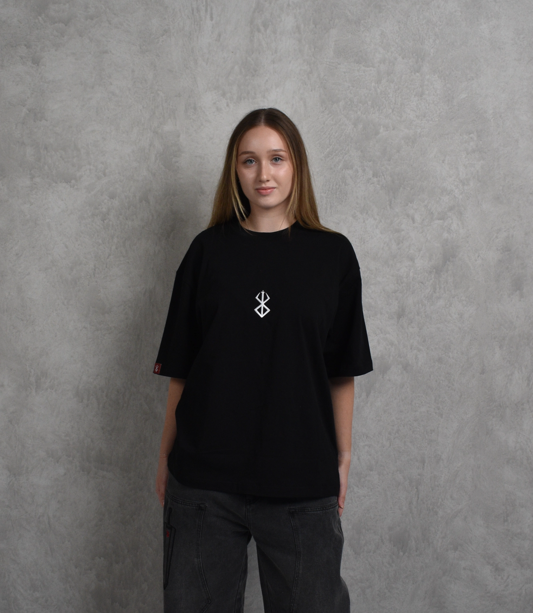 2 Berserk T-shirt: Void Hand