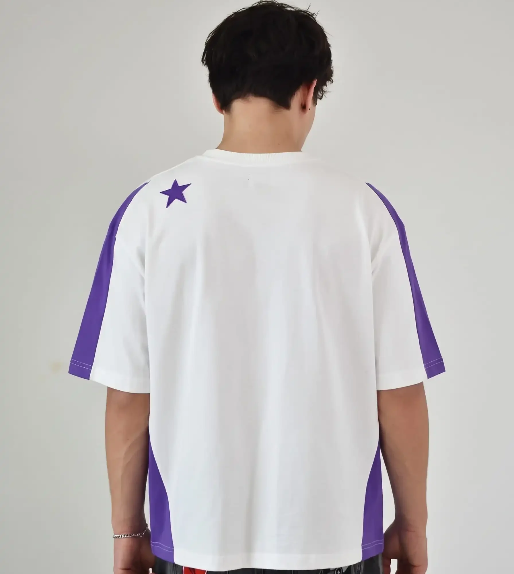 3 (1) "BIZARRE" Jojo T-shirt