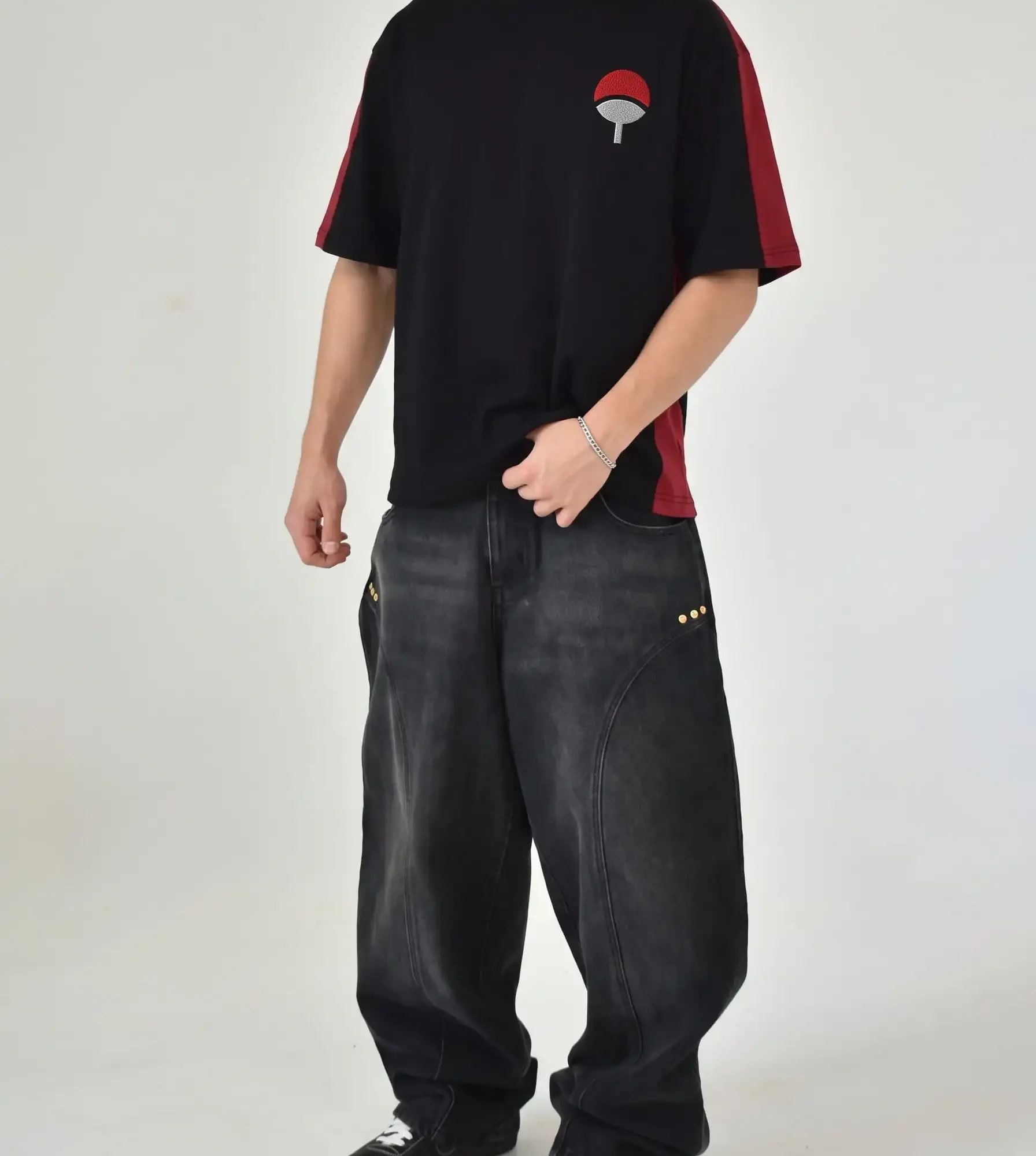 12 "UCHIHA" T-shirt
