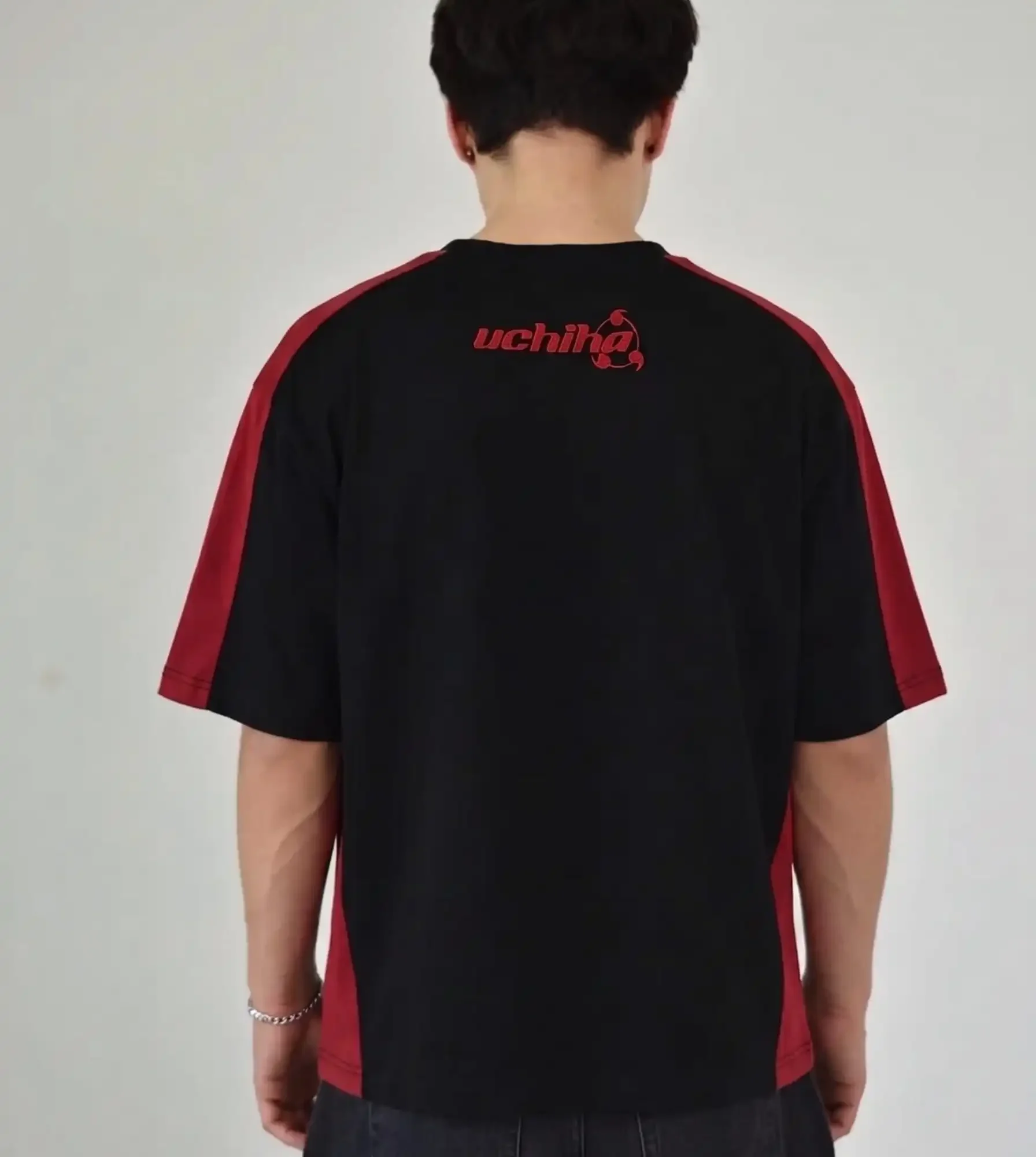 13 "UCHIHA" T-shirt