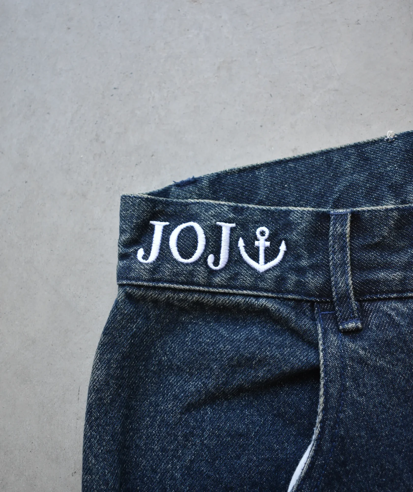 “BIZARRE” Jojo Jeans