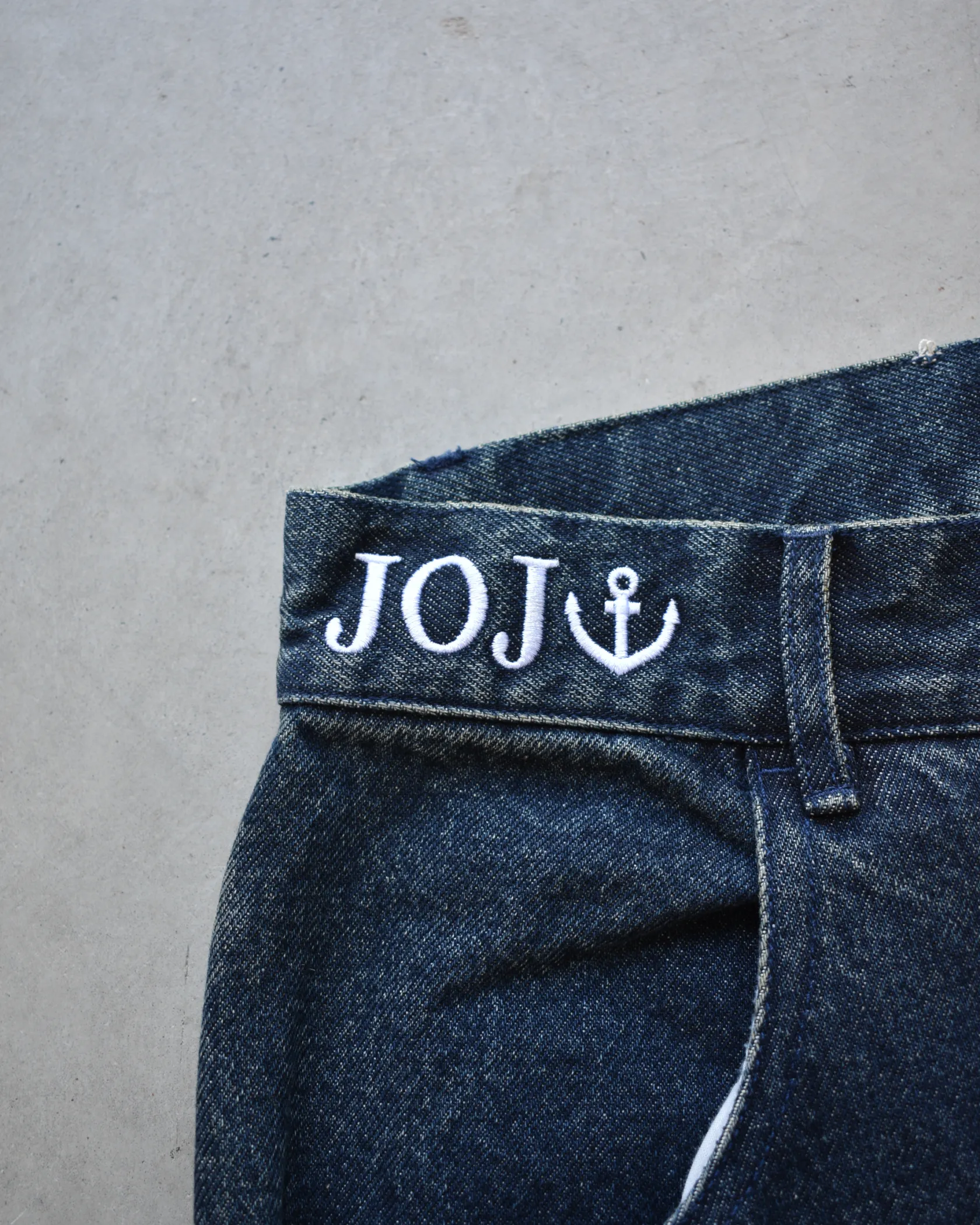 “BIZARRE” Jojo Jeans